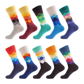 2022 Yeni Mutlu Çorap erkek Gökkuşağı Elmas Orta Tüp Pamuk Çorap kadın Kaymaz Nefes spor çorapları Birçok Fabrika Toptan