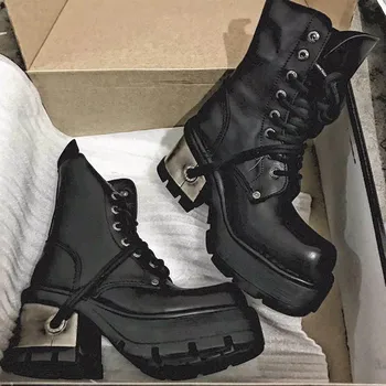 2023 Yeni Punk Stil Kadın yarım çizmeler 8CM Tıknaz Yüksek Topuk Deri Çizme Kalın Taban platform ayakkabılar Sonbahar Askeri Botas Mujer