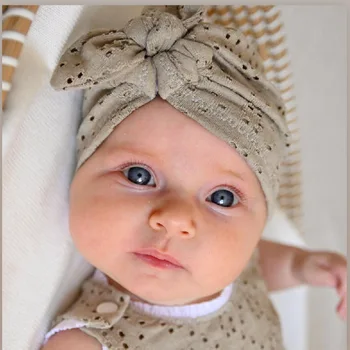 25 adet Bebek Türban Şapka Toplu Kızlar Yaylar Şapkalar Çocuk Kap Yenidoğan Düğümlü Bere Bebek İlmek Kapaklar saç aksesuarları Fotoğraf Sahne