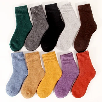 5 Pairs Kış Kalınlaşmış kadın Orta Tüp Düz Renk Havlu Fırçalanmış Kaliteli Yumuşak Soğuk Dayanıklı Sıcak Yün Çorap