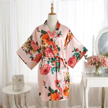 Büyüleyici V Yaka Kimono Bornoz Rayon Pijama Mini Gelin Nedime Düğün Elbise Baskı Çiçek Kıyafeti Gecelik Bir Boyut