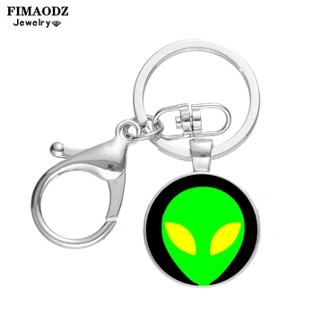 FİMAODZ Floresan Yeşil Alien Anahtarlık Cam Cabochon Yuvarlak Charm Metal anahtar zincirleri Kadın Çantası Araba Kolye Anahtarlık