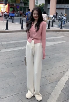 Kadınlar 2022 İlkbahar Sonbahar Örme Eşofman Kadın V Boyun Uzun Kollu Hırka Kazak ve Geniş Bacak Pantolon 2 Parça Set Takım Elbise Q10
