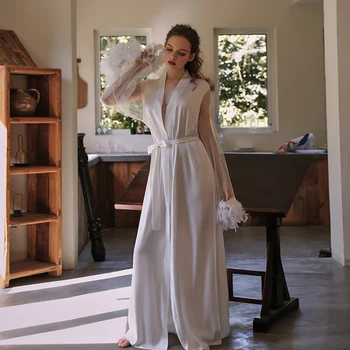 Kadınlar Zarif Pijama Nakış Dantel-up Uzun Gecelik Saten İpeksi Hırka Ev Giyim Dikiş Örgü İpliği Tüy Manşetleri Elbise