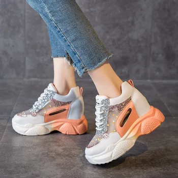 Kadınlar için ayakkabı 2022 Yaz Moda kadın Ayakkabı Örgü Tasarımcı ışıklı ayakkabı Kadın Rahat nefes alan günlük ayakkabılar Kadın Ayakkabı