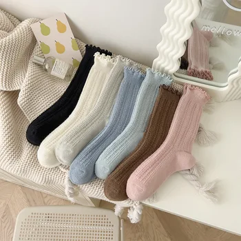 Mantar Kenar Orta Tüp Çorap Kadınlar için Sevimli Dantel Basit Düz Renk Sonbahar ve Kış Kalınlaşmış Sıcak Yün İç Çamaşırı