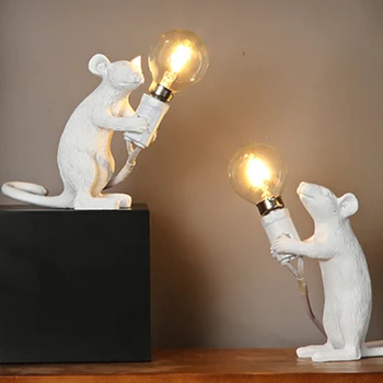 Modern küçük Mini fare sevimli LED gece ışıkları Nordic reçine hayvan masa lambası ev dekorasyon E12 masa lambaları çalışma başucu lambaları
